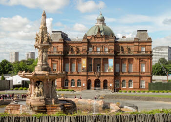 The People's Palace & Doulton Fountain